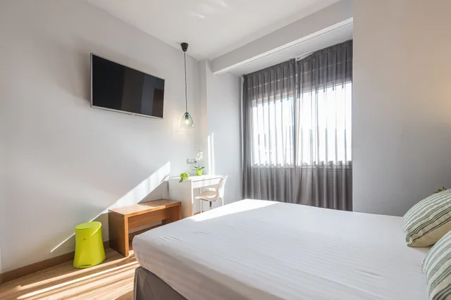 Standard, Single, Single Bed, Hotel Margarit 1/10