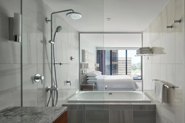 غرفة بسريرين مزدوجين بإطلالة على المدينة، Sheraton Melbourne Hotel 7/13