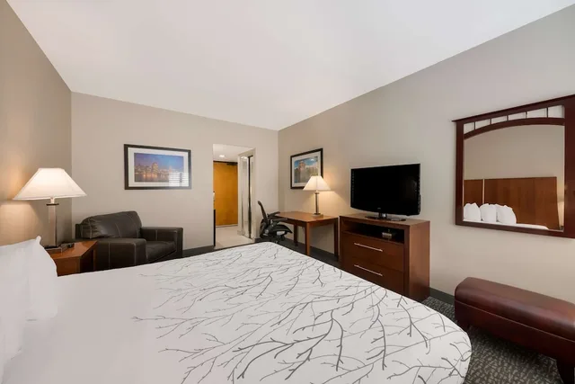 جناح بسرير كينج لذوي الإعاقة، Best Western Lanai Garden Inn & Suites 1/5