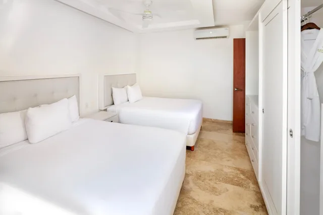 غرفة عائلية بسرير كينج وسريرين مزدوجين بغرفتي نوم بجاكوزي، Antera Hotel and Residences 4/9