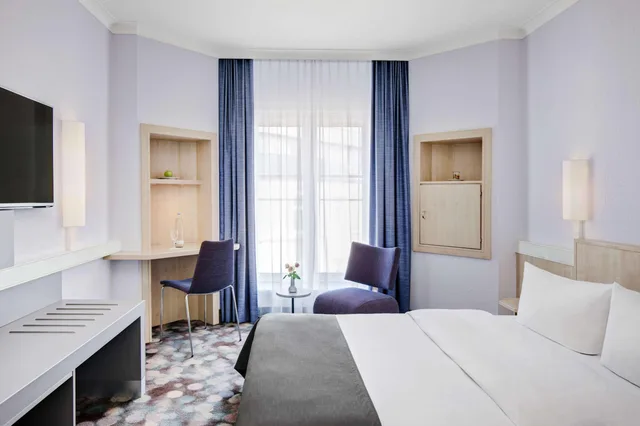 غرفة قياسية بسرير مزدوج، INTERCITYHOTEL ROSTOCK 2/5