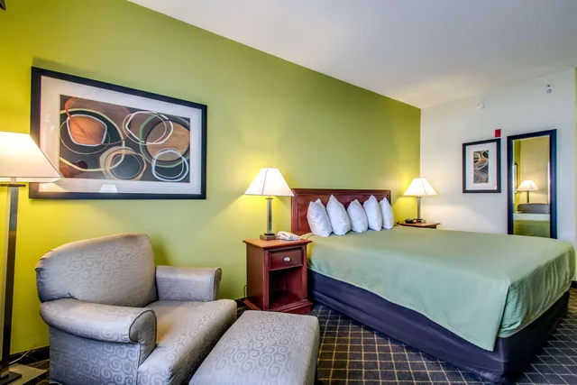 غرفة لذوي الإعاقة، Best Western Geneseo Inn 3/7