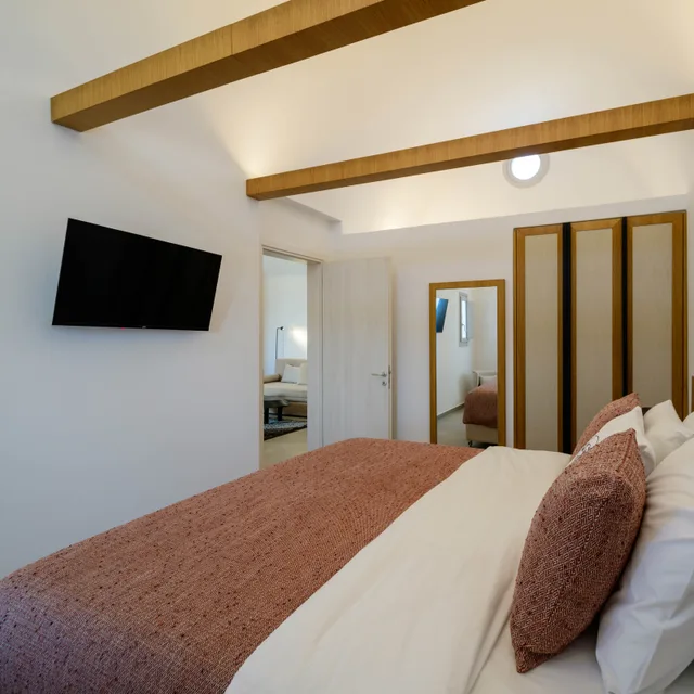 Senior, Suite, Sea View, Outdoor Jetted Tub، Safrani Suites 2/9