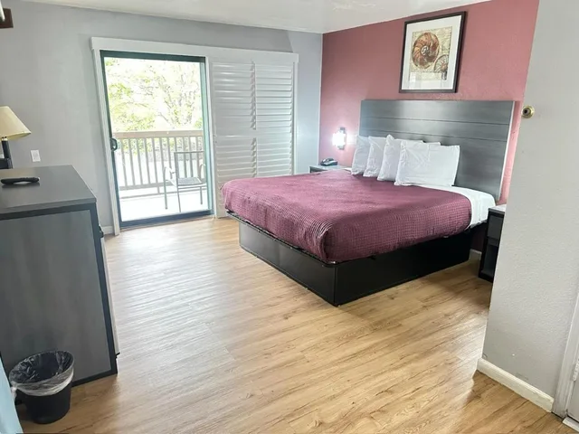 غرفة بسرير كينج لذوي الإعاقة، Ocean Gate Inn 4/10