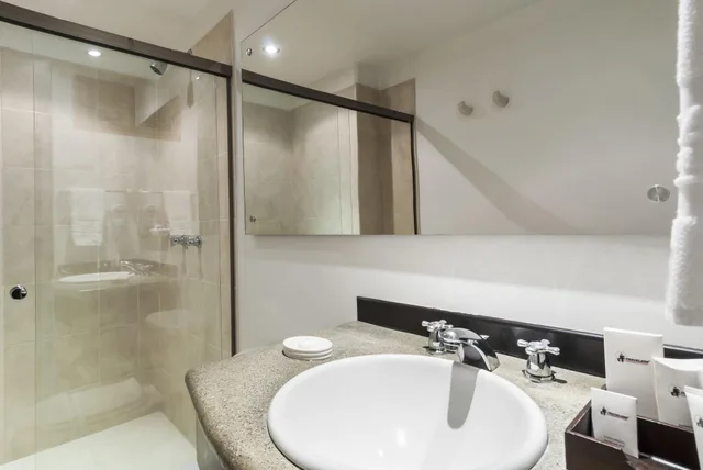 شقة عائلية، Travelers Apartamentos and Suites Orange Medellin 5/6