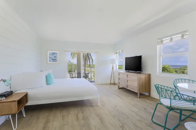غرفة بسريرين مزدوجين بشرفة، Fisher Inn Resort & Marina 5/8