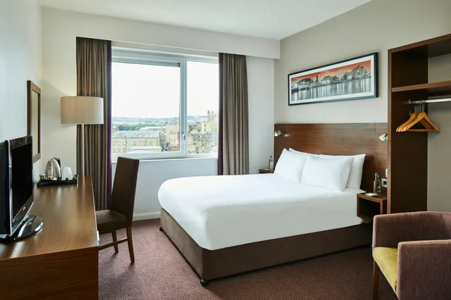 غرفة سوبيريور بسرير مزدوج، Leonardo Hotel Bradford 1/2