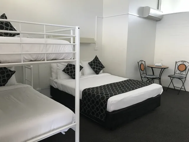 غرفة عائلية بسرير كوين وأسرّة بطابقين، Coffs Shearwater Motel 2/8