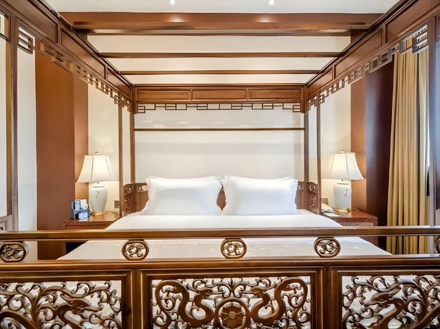 Yuan and Yuan, Suite, Balcony، Chengdu Buddhazen Hotel 2/3