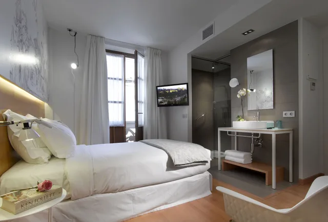 Deluxe, Double Bed, Parraga Siete 6/10