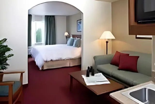 Room, 2 Queen Beds, Accessible, Yellowstone Park Hotel 6/6
