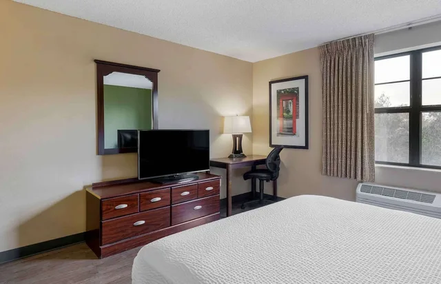 استوديو بسرير كوين، Extended Stay America Santa Barbara - Calle Real 4/9