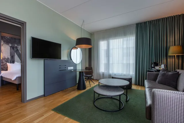 1 Bedroom, Suite, King Bed, RADISSON BLU METROPOL HOTEL, HELSINGBORG 9/10