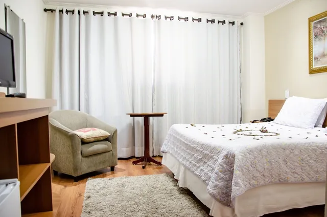 غرفة ديلوكس بسرير كوين، Pousada Chateau do Luar (ex Pousada Villa de Campos) 6/10