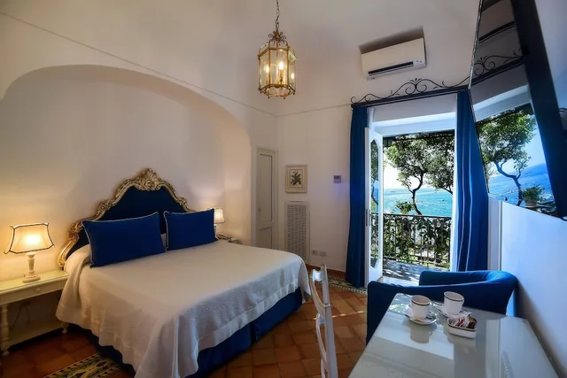 Classic, Double Bed, Sea View, Buca di Bacco 2/4