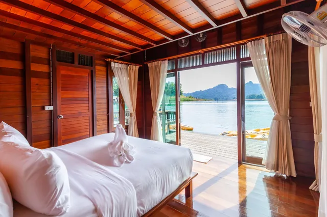 جناح شهر العسل بسرير كينج وفرشتي فوتون، 500 Rai Khao Sok Floating Resort 1/1