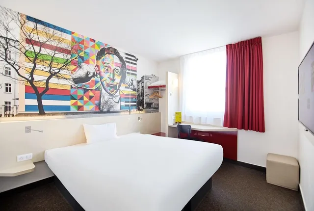 Standard, Double Bed, B&b Hotel Lodz Centrum 7/10