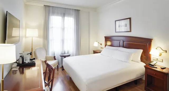 غرفة سوبيريور بسرير مزدوج، Hotel Sercotel Palacio de Los Gamboa 3/6