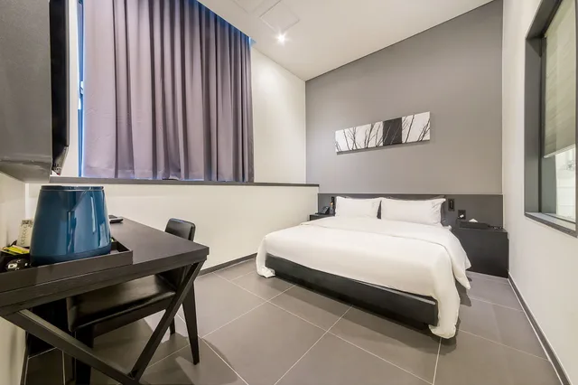 Party, Suite, 2 Queen Beds, No Parking، Pyeongtaek Stay Hotel 1/9