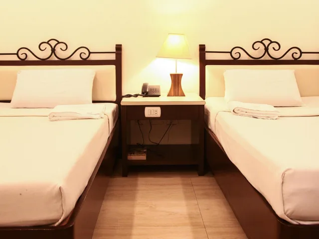 غرفة سوبيريور بسرير مزدوج، De Luxe Hotel 1/2