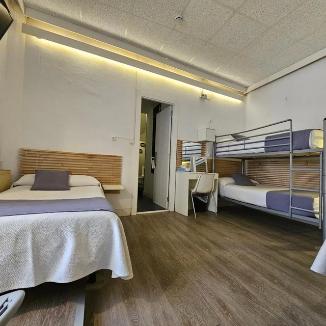 غرفة عائلية، Hotel Palermo 1/10