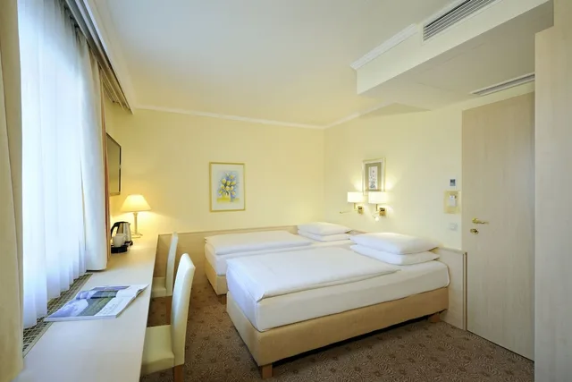 غرفة بسرير مزدوج أو سريرين منفصلين، Scherer Hotel 8/10