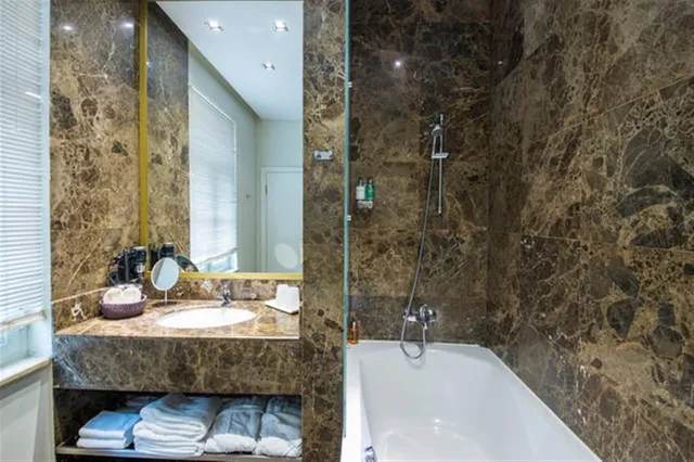 جناح بسرير كينج مع أريكة، Misafir Suites 8 Istanbul. 4/6