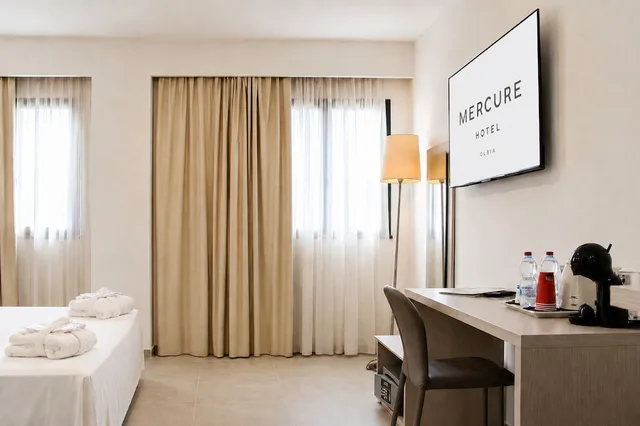 غرفة بريفيليج بسرير مزدوج، Mercure Olbia Hotel e Spa 6/6