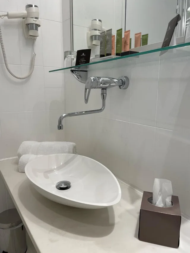 غرفة سوبيريور بسرير فردي، Hotel Pergolese - Paris Champs Elysees 3/5