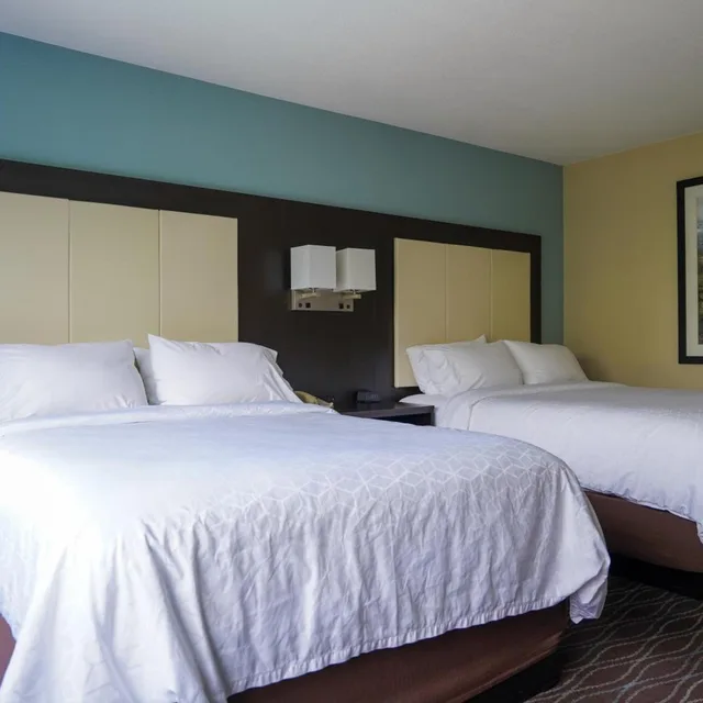 غرفة ديلوكس بسريرين كوين، Holiday Inn Express Boise University Area 3/5
