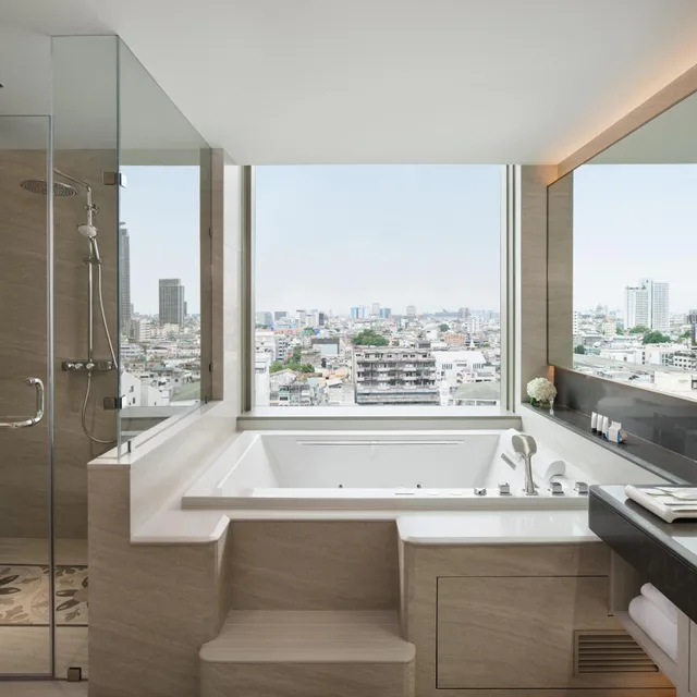 غرفة عائلية تنفيذية، Grande Centre Point Surawong 4/4