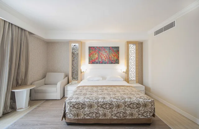 Room, Single, Double Bed, Land View، Crystal Sunset Pearl Collection 1/1
