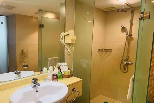 جناح استوديو بسرير كينج للمدخنين، Days Inn by Wyndham Guangzhou 5/6