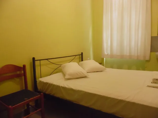 غرفة بسرير كوين بحمام مشترك، Zeus Hostel 1/1
