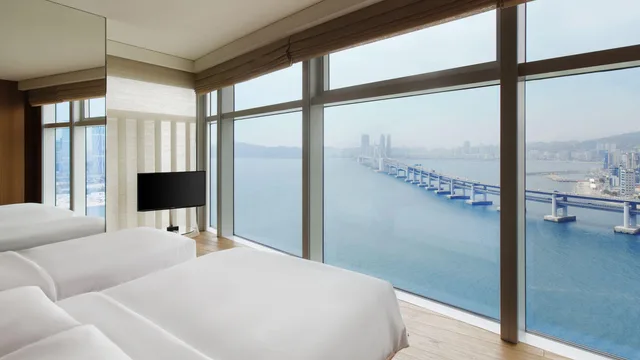 Ocean, Premium, Family, Suite، Park Hyatt Busan 1/3