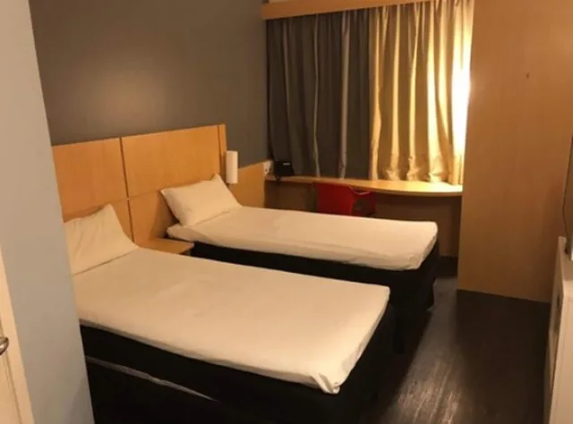 غرفة قياسية بسريرين منفصلين، Ibis Manaus Aeroporto 2/10