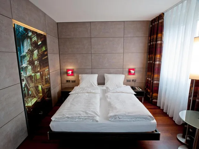 غرفة بسرير كينج، Sternen Oerlikon Hotel 2/8