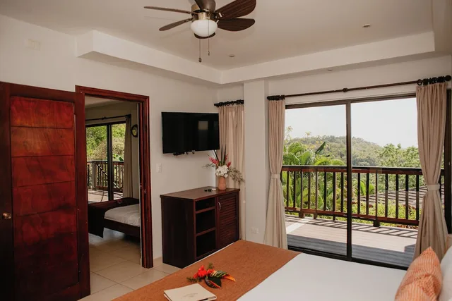 شقة بانورامية بسرير كينج وسريرين كوين وسرير فردي، Hotel Vista Las Islas Spa & Eco Reserva 2/3