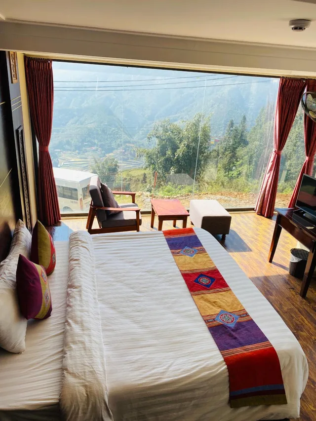غرفة بسرير مزدوج بإطلالة على الجبل، Sapa Vista Hotel 9/10