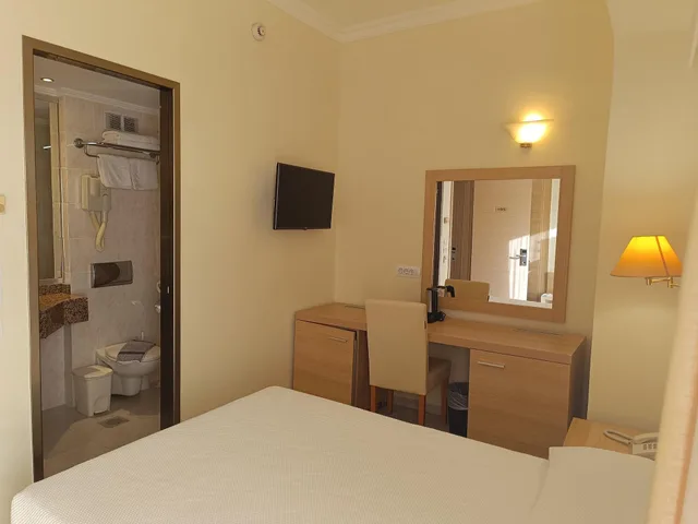 Standard, Single, Inland View، Belair Beach Hotel 1/4