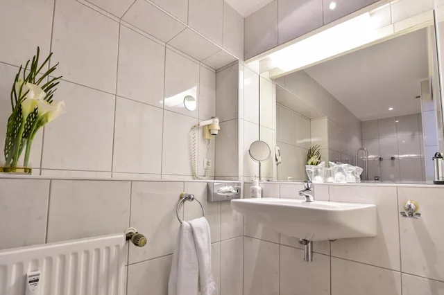 غرفة مفردة بسرير مزدوج، STADT HOTEL Iserlohn 3/3