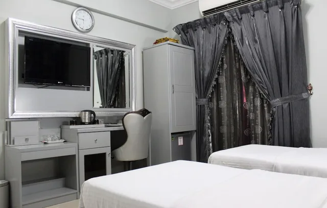 Standard, Double or Twin Bed, White Fort Hotel 8/10