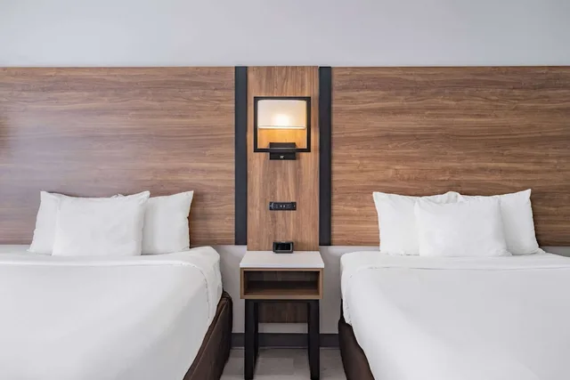 غرفة بسريرين كوين، La Quinta Inn & Suites by Wyndham Duluth/Atlanta 2/9