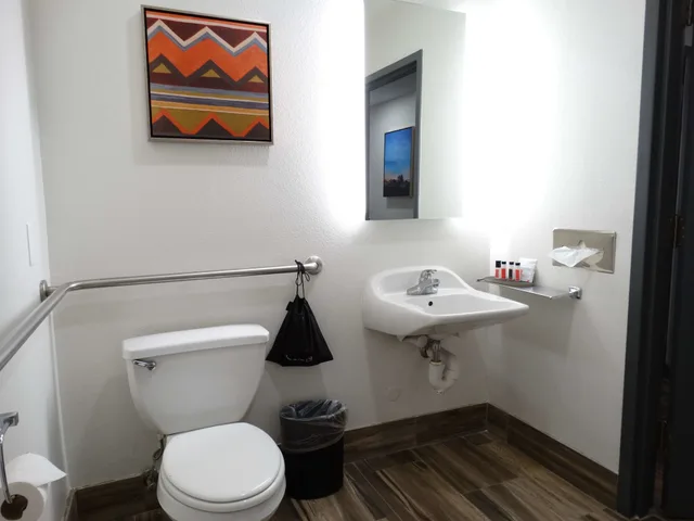 غرفة قياسية بسريرين كوين لذوي الإعاقة، Best Western Plus Yuma Foothills Inn & Suites 8/8