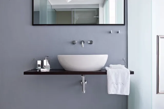 جناح ديلوكس بسريرين منفصلين بإطلالة على البحر، Kouros Hotel and Suites 3/5
