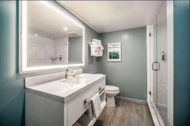 Deluxe, Suite, Ocean View, La Quinta Inn & Suites by Wyndham Cocoa Beach Oceanfront 6/6