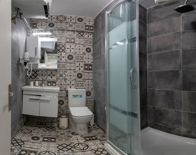 جناح عائلي بسرير كوين وسرير فردي مع أريكة، Feri Suites 8/8