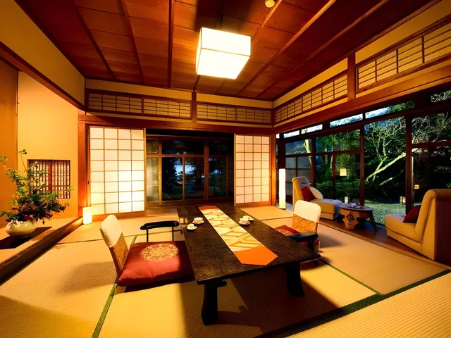 غرفة يابانية صغيرة بحمام مشترك، Amami Onsen Nanten-En 2/2