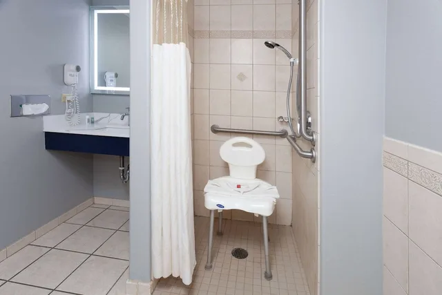 1 Bedroom, Efficiency, Suite, King Bed, Accessible، Americinn By Wyndham Peoria 3/3