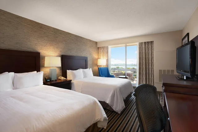 غرفة قياسية بسريرين مزدوجين لذوي الإعاقة، Wyndham Boston Beacon Hill 3/6